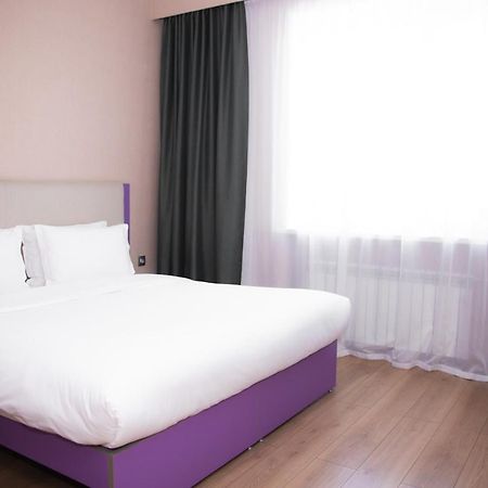 City Hotel 쉼켄트 외부 사진