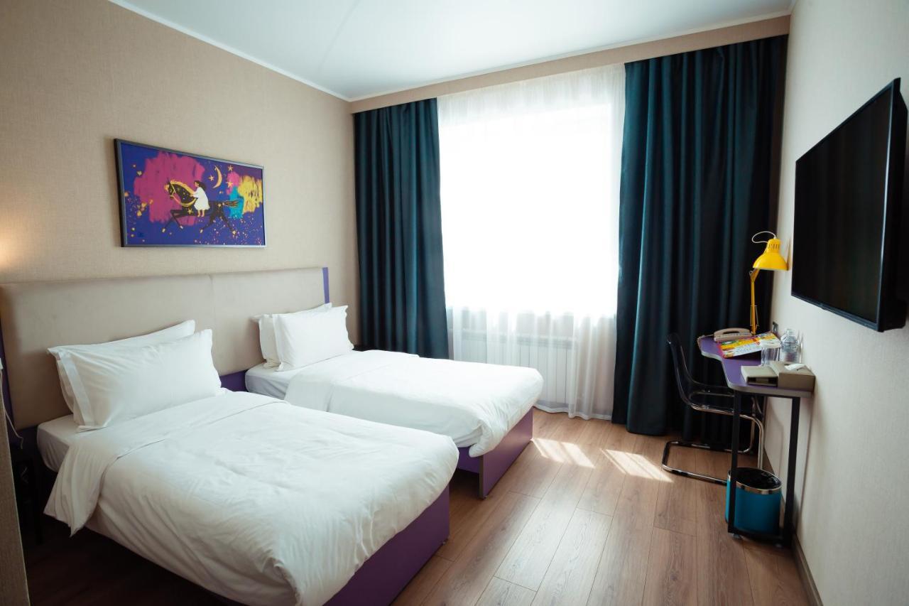 City Hotel 쉼켄트 외부 사진